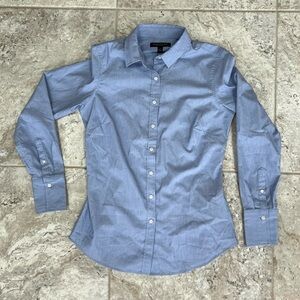 BANANA REPUBLIC NWT Women's Riley Tailored-Fit Button Down Shirt Blue Stripes, 2